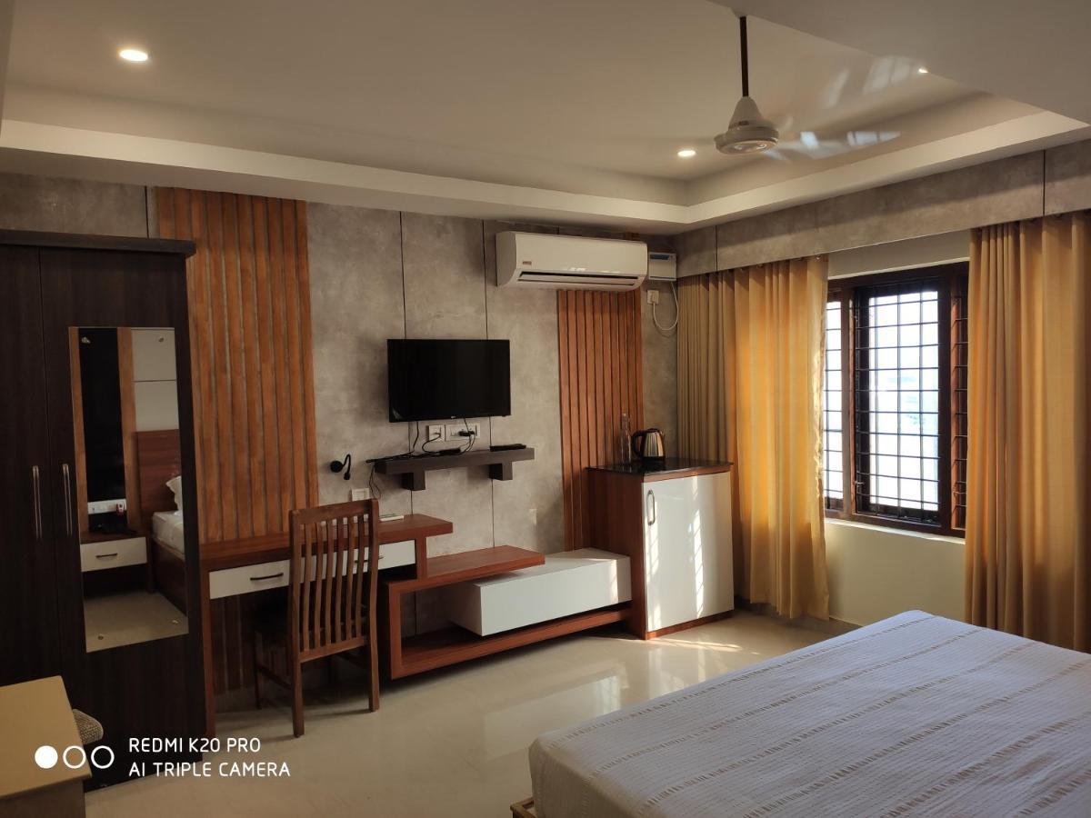 Hotel Sree Gokulam Apartments Guruvayur Luaran gambar
