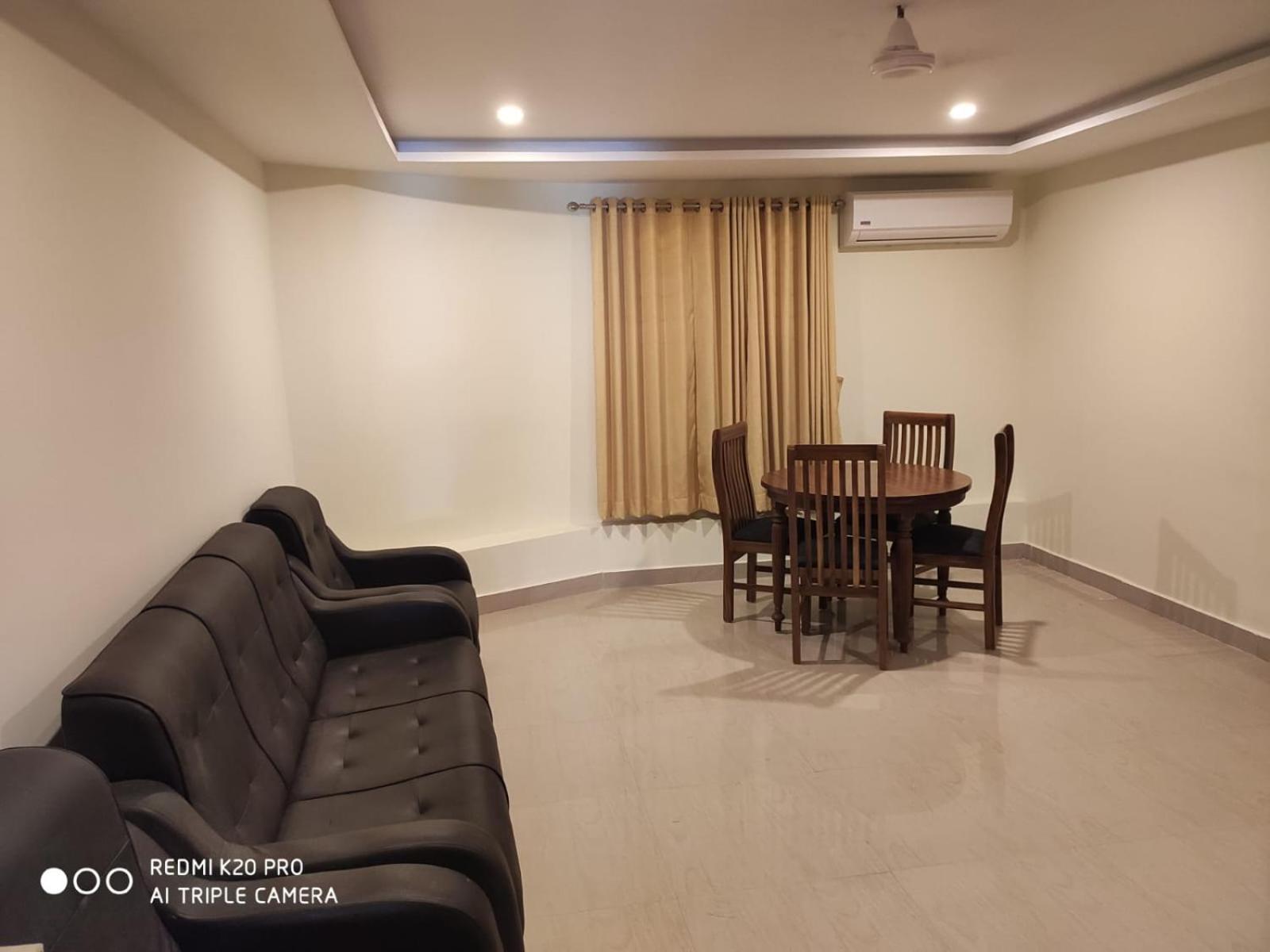Hotel Sree Gokulam Apartments Guruvayur Luaran gambar